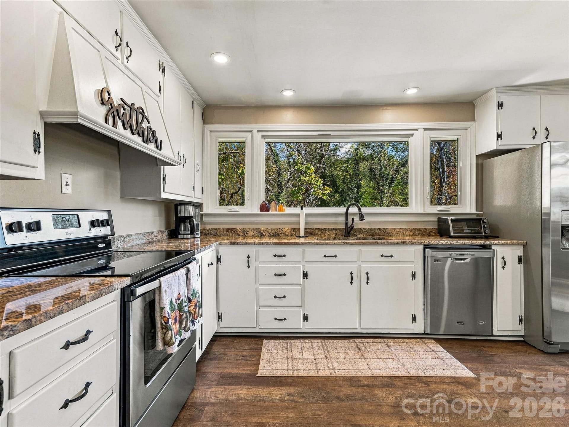 Single Family Residence at 115 Wild Cherry Road, Asheville, photo 19 of 38