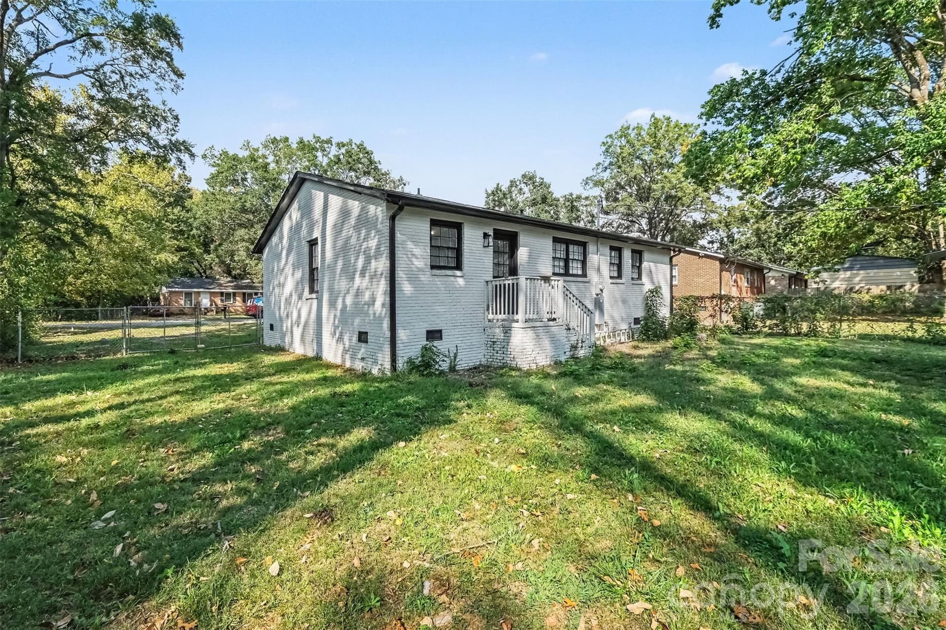 Single Family Residence at 934 Pebble Road, Rock Hill, photo 33 of 38