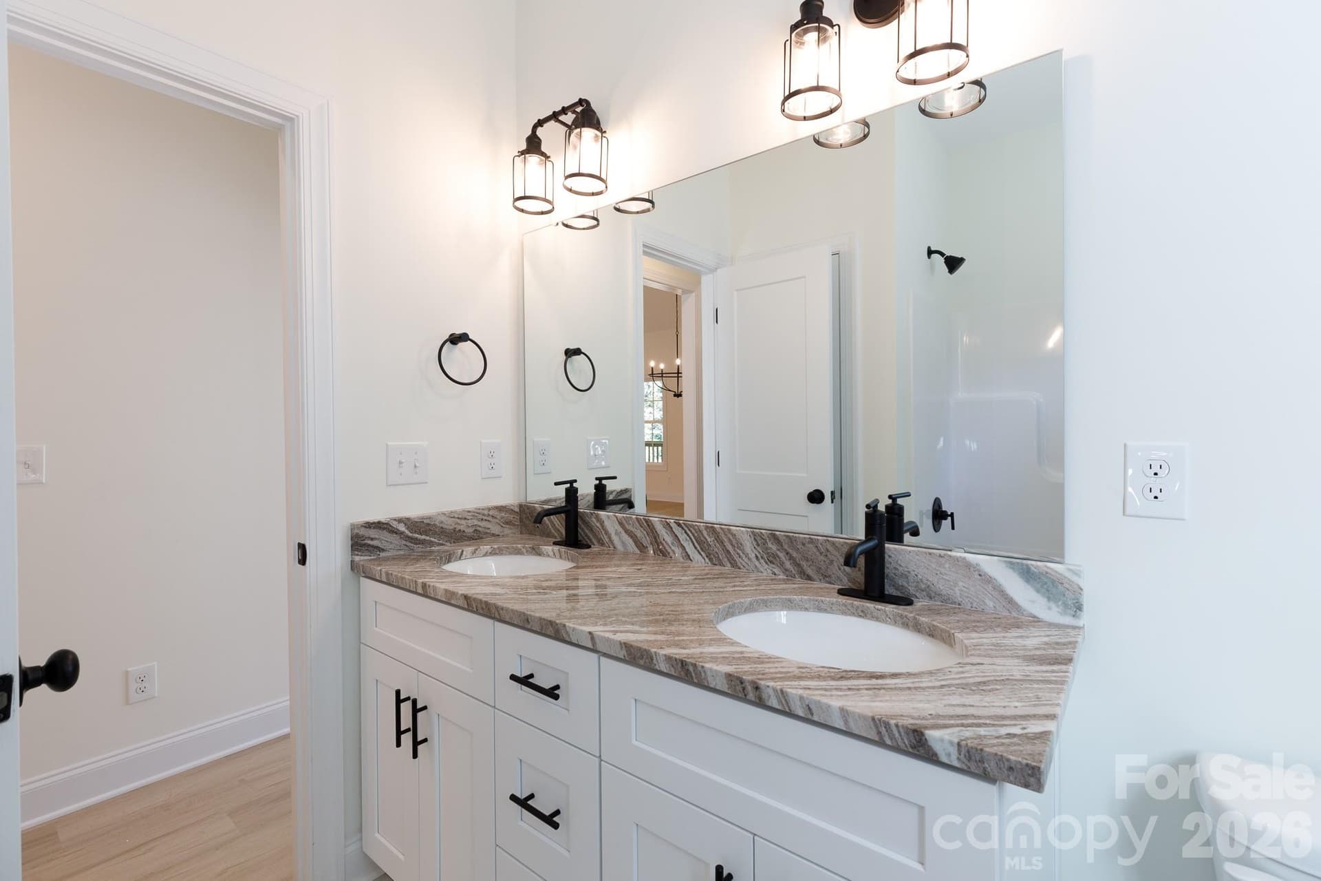 Single Family Residence at 2030 Hunters Creek Lane, Rock Hill, photo 18 of 32