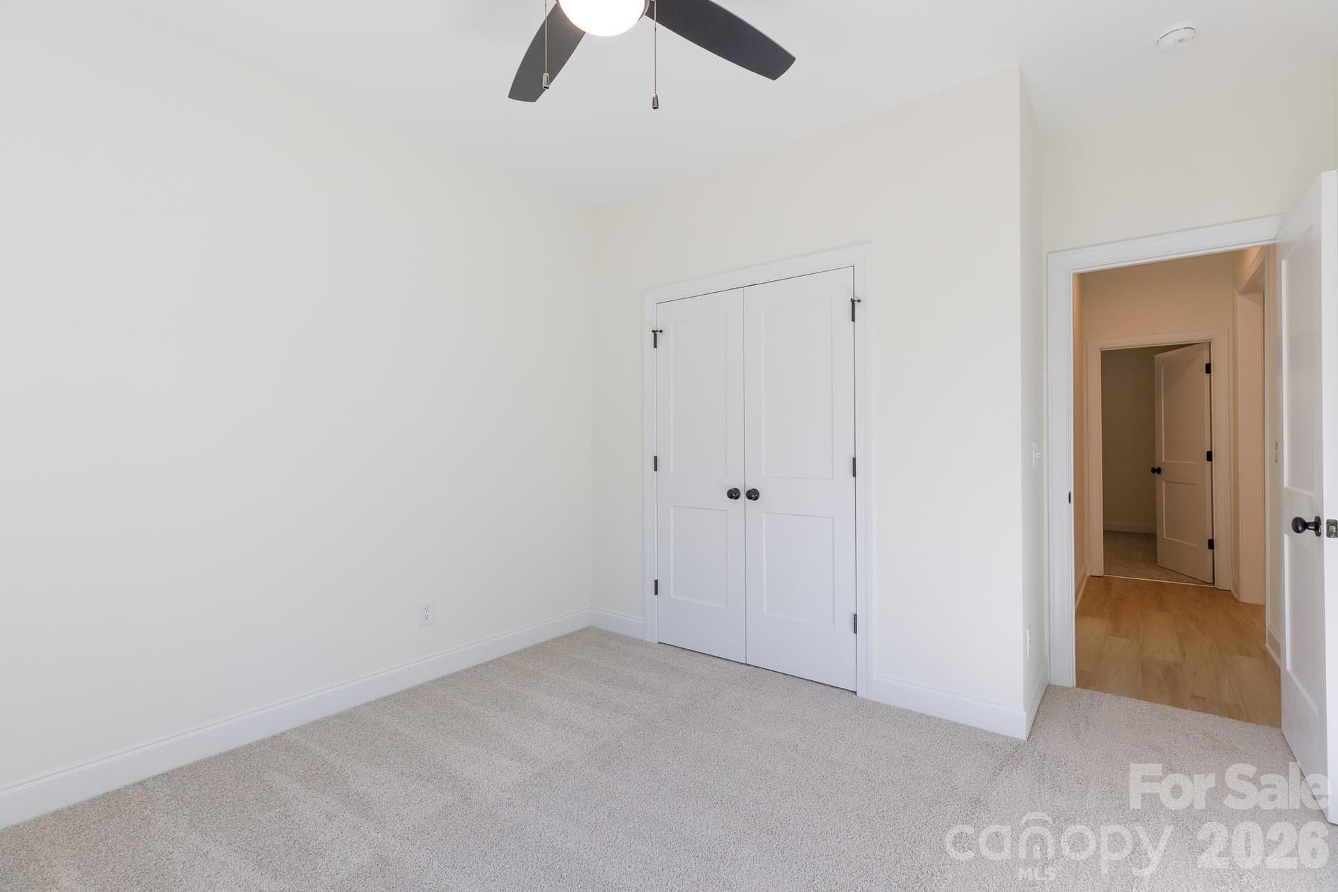 Single Family Residence at 2030 Hunters Creek Lane, Rock Hill, photo 20 of 32