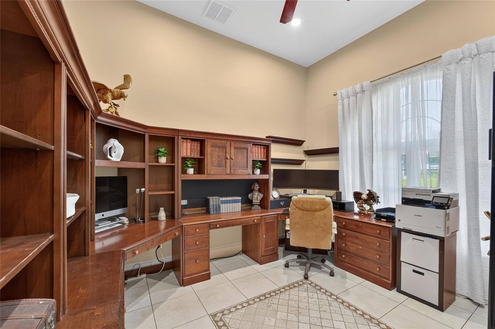 Office 1 - 1009 EMERALD CREEK DR, VALRICO