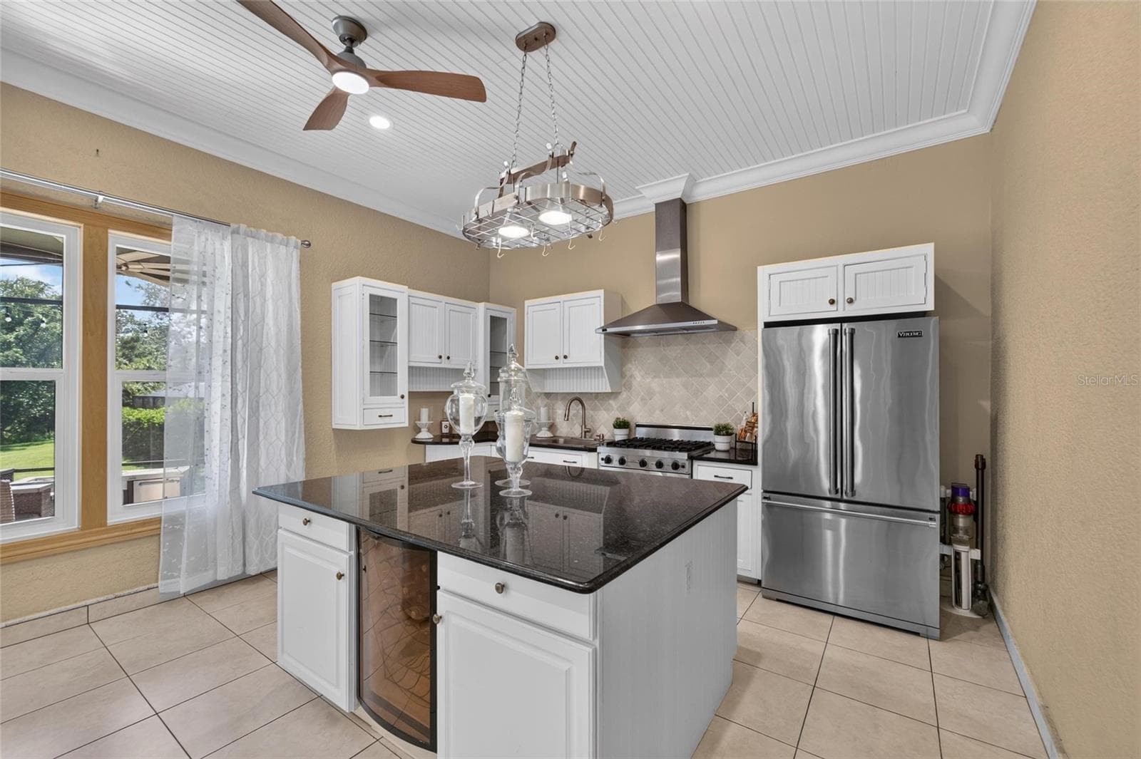 Lanai kitchen - 1009 EMERALD CREEK DR, VALRICO
