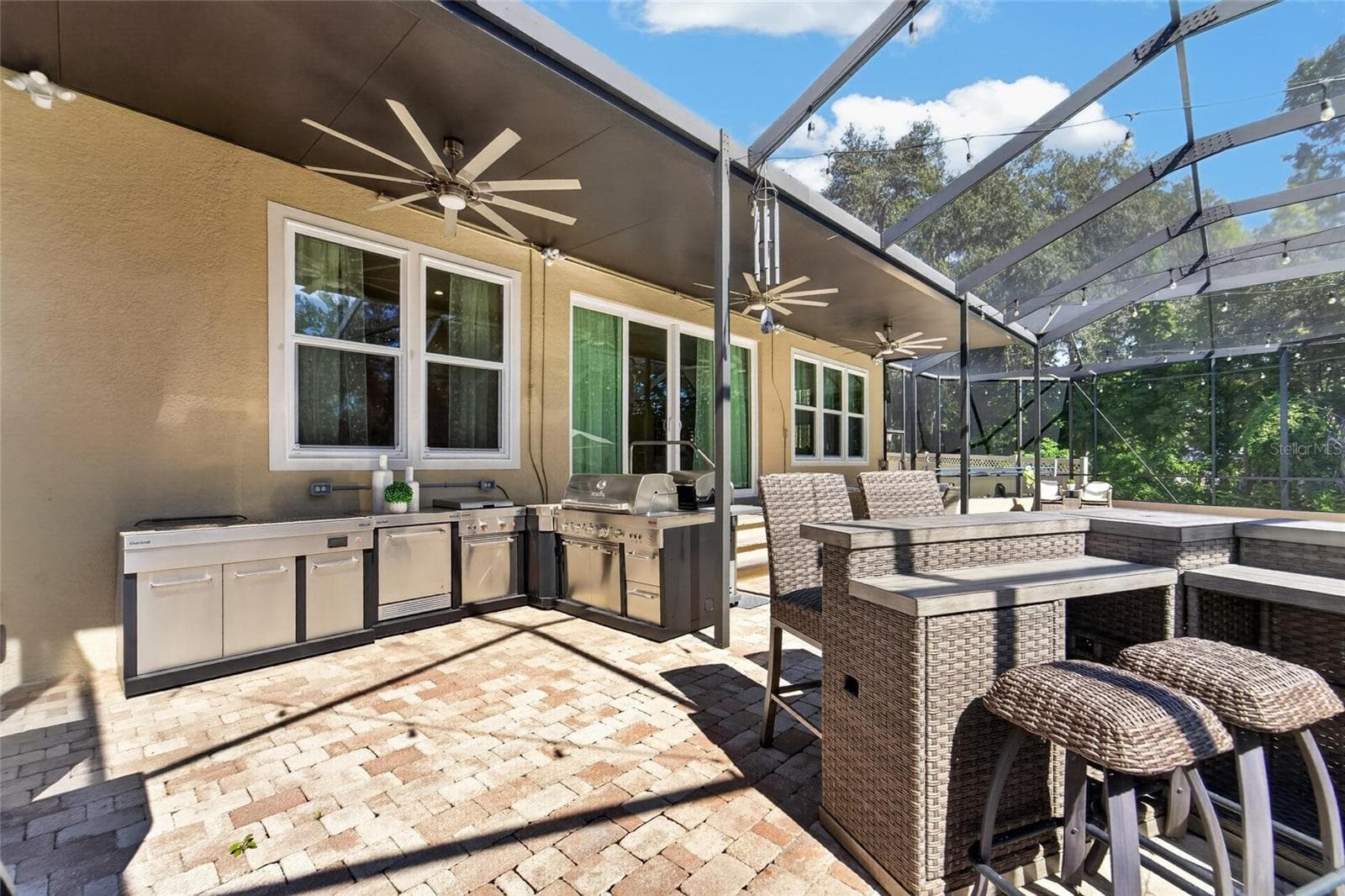 Single Family Residence at 1009 EMERALD CREEK DR, VALRICO, photo 54 of 87