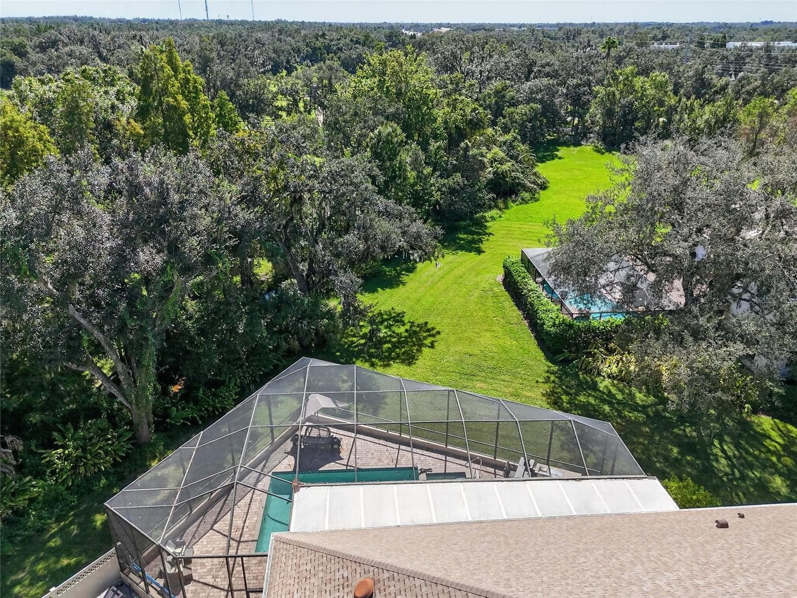 Single Family Residence at 1009 EMERALD CREEK DR, VALRICO, photo 74 of 87