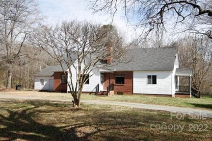 Single Family Residence at Matthews, photo 5 of 5