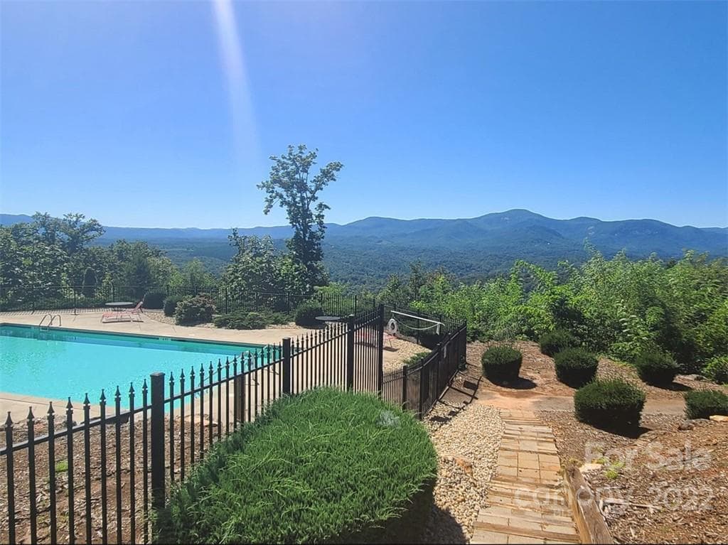 Lot at Lake Lure, photo 17 of 36