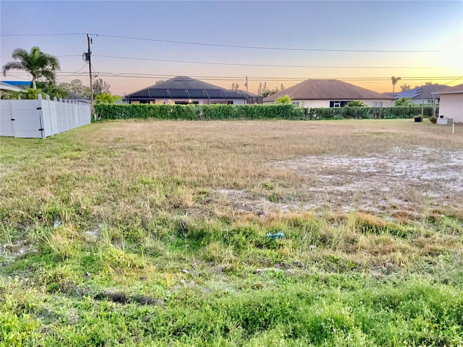 Plan Your Custom Home - 312 SE 19TH LN, CAPE CORAL