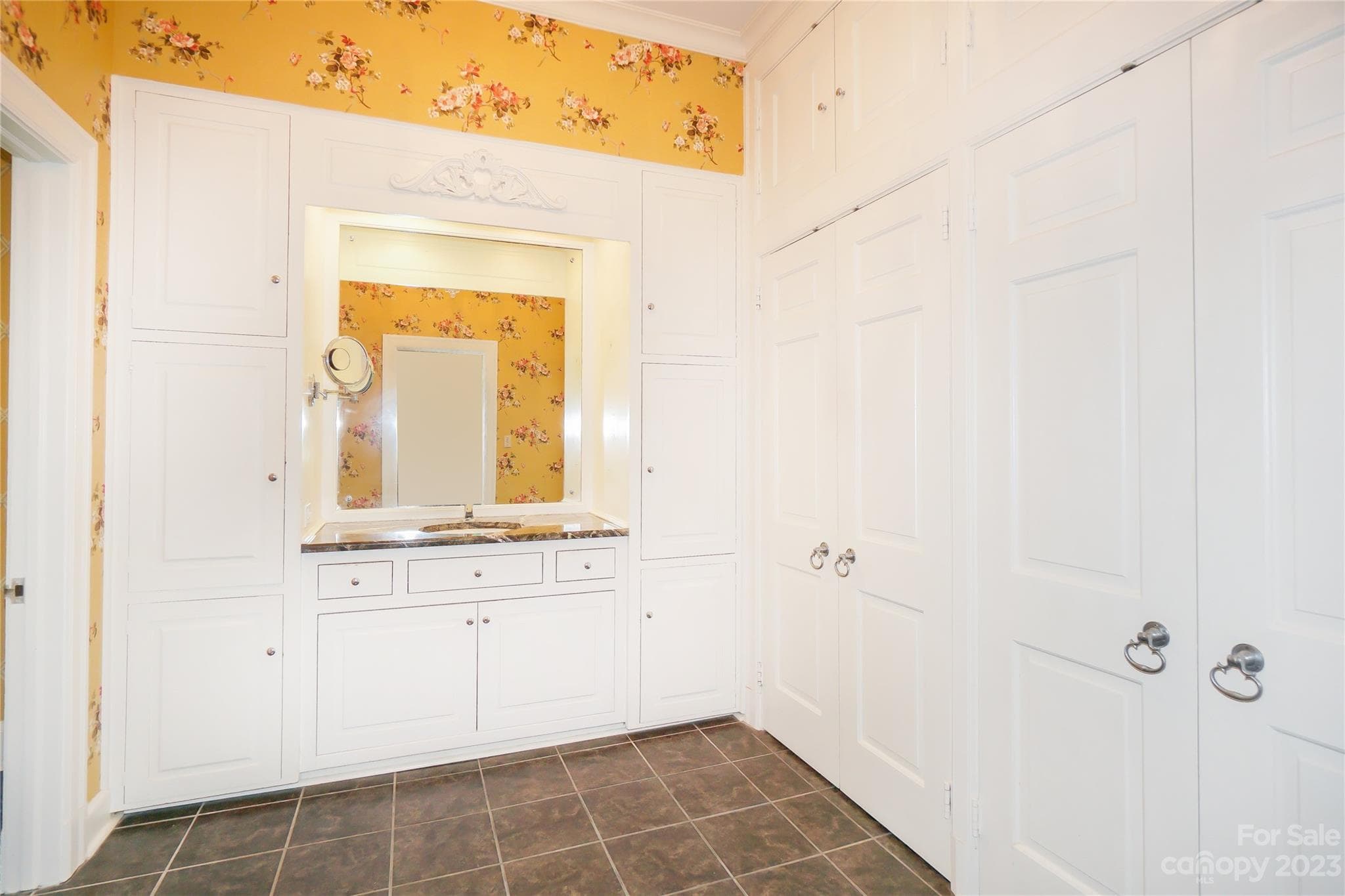 Dressing Room - Albemarle