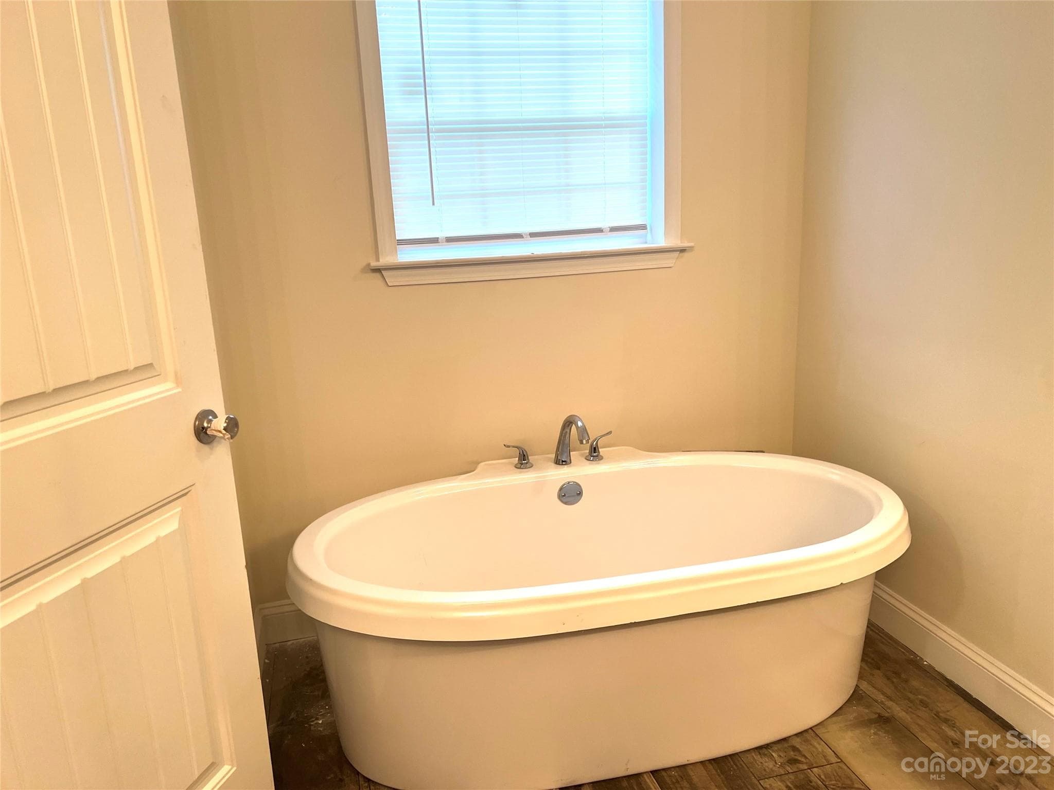 Primary Bath - 5716 Dalmatian Street, Iron Station