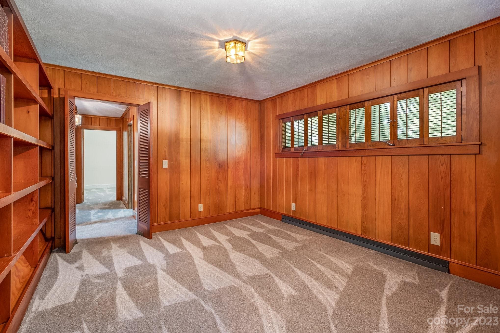 Library or office or 4th bedroom - 2756 Peachtree Road, Statesville