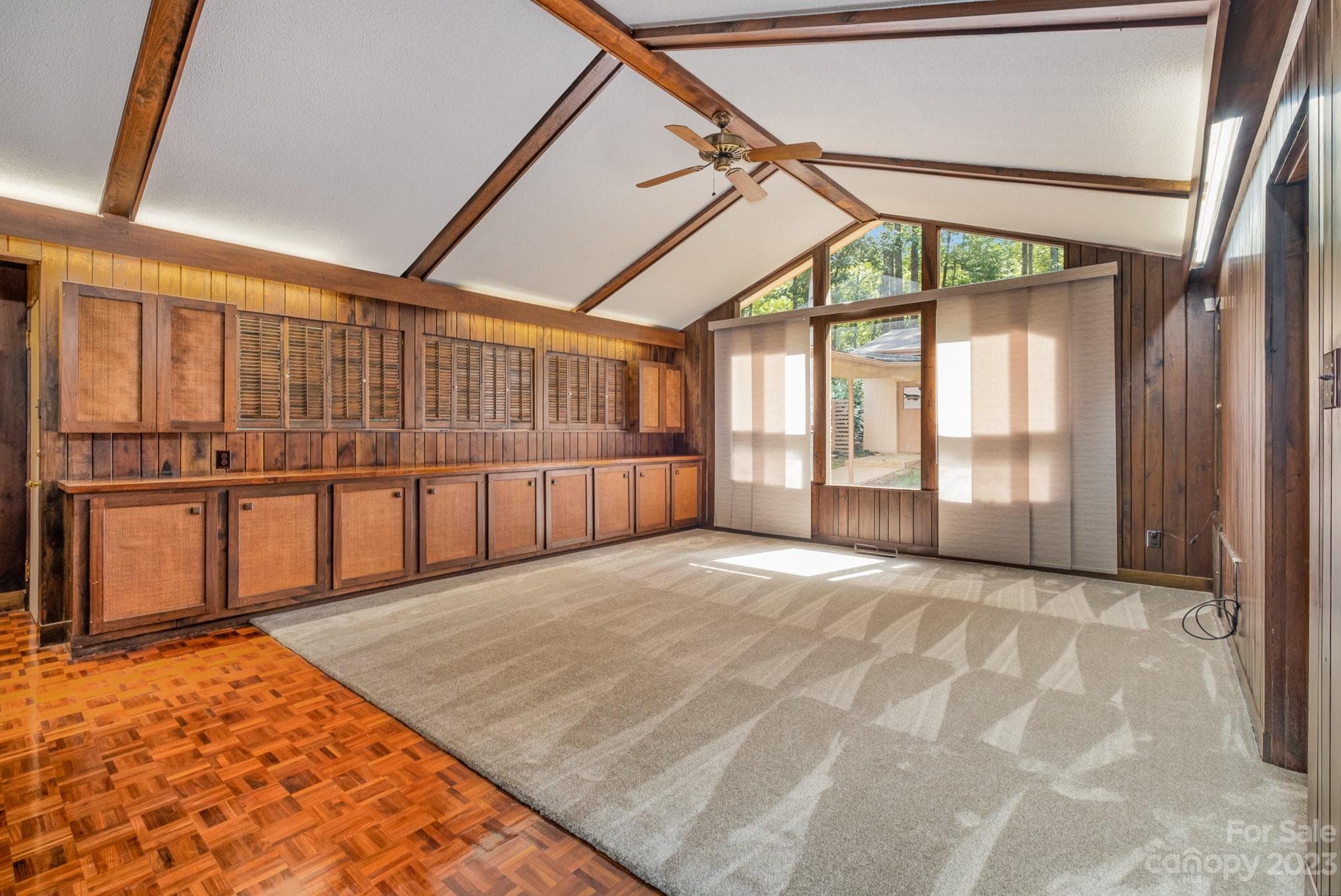 Family room open from kitchen - built ins/storage - 2756 Peachtree Road, Statesville