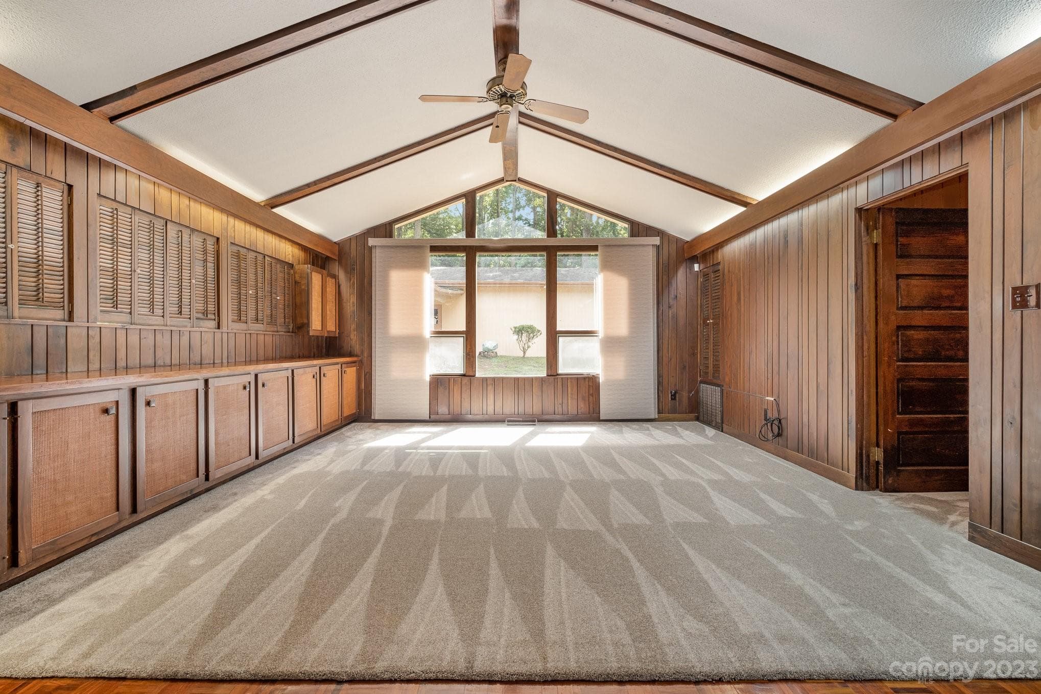 Family Room - 2756 Peachtree Road, Statesville