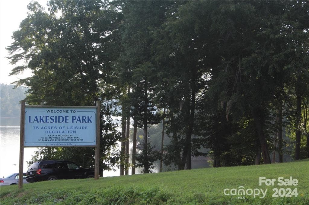 84 Lakeside Avenue