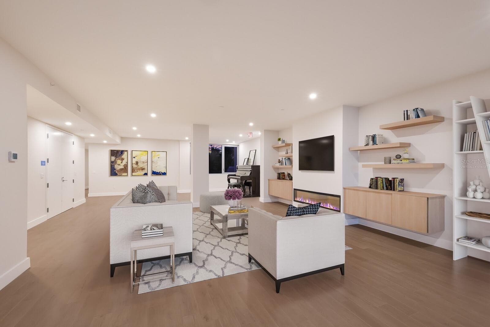 Virtually Staged - 84 AVENIDA VENECCIA #202 & 203, SARASOTA