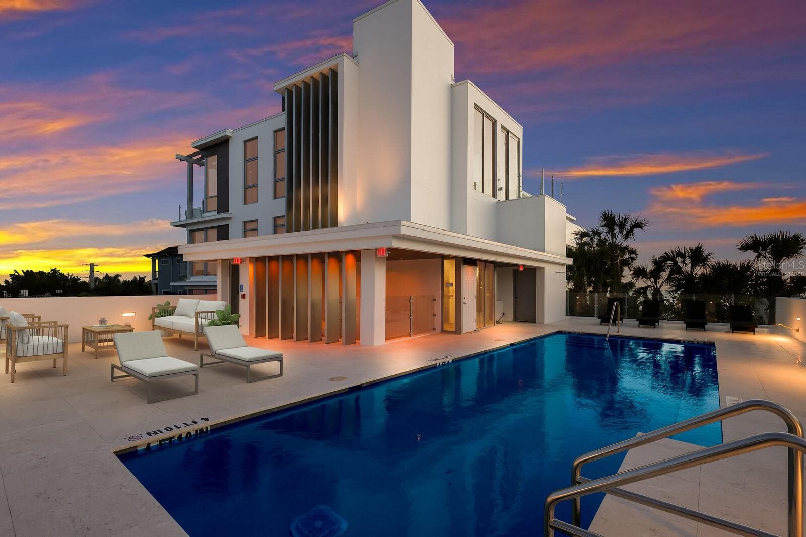 Virtually Staged - 84 AVENIDA VENECCIA #202 & 203, SARASOTA