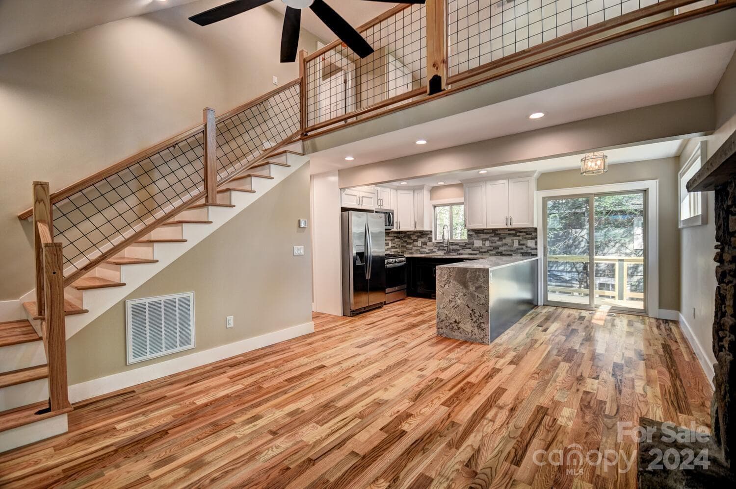 Great Room - Beautiful Solid Oak Hardwood Floors - Woodlands Village, Maggie Valley