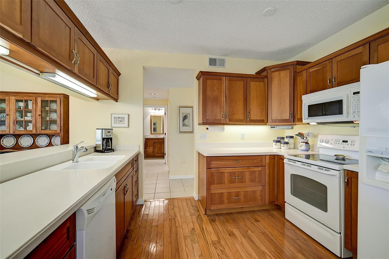 Condominium at 4215 CADDIE DR E #101, BRADENTON, photo 19 of 52