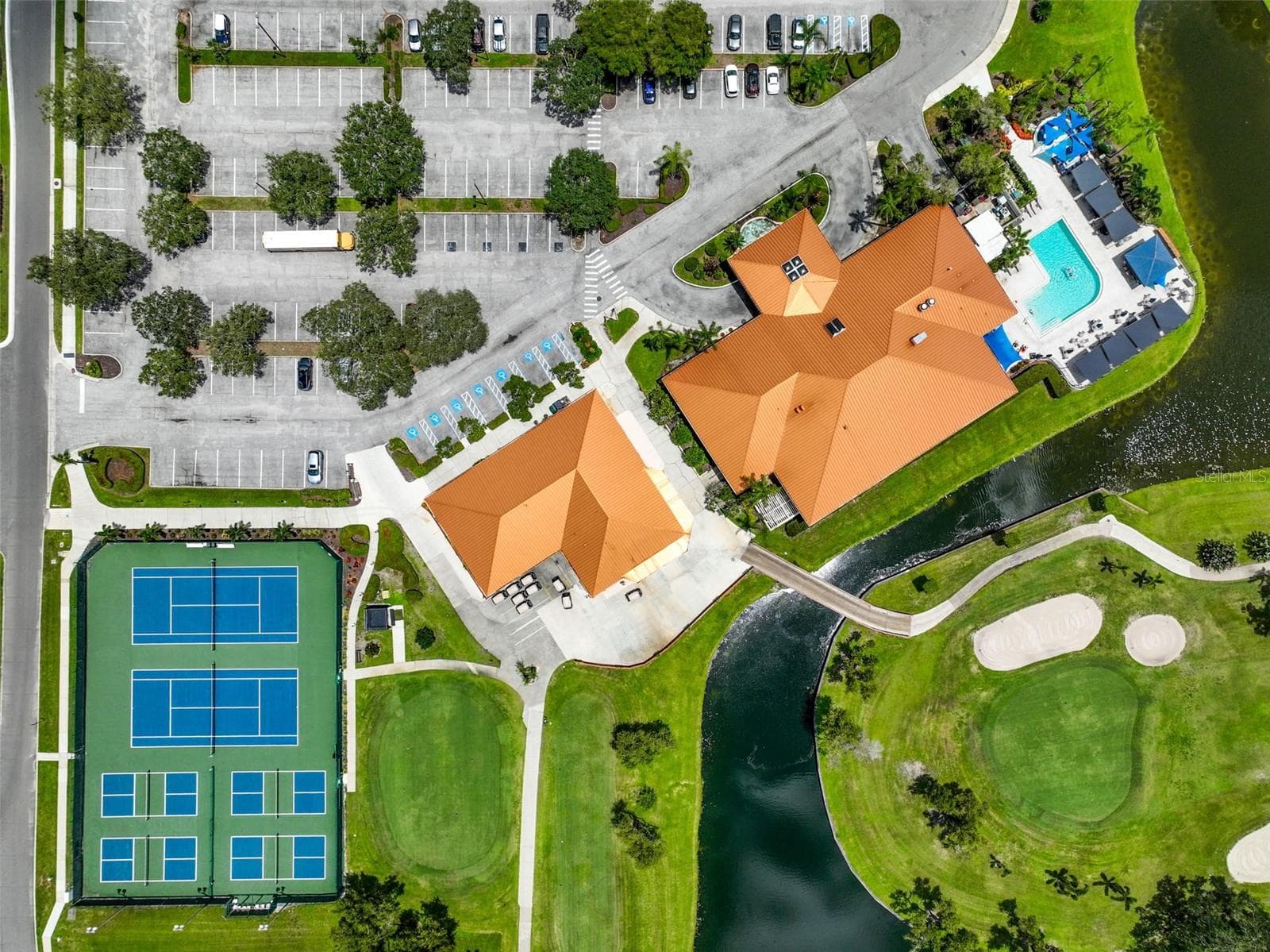 Condominium at 4215 CADDIE DR E #101, BRADENTON, photo 44 of 52
