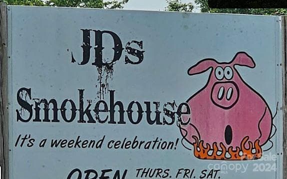near JD's - 957 Martinat Drive NE, Valdese