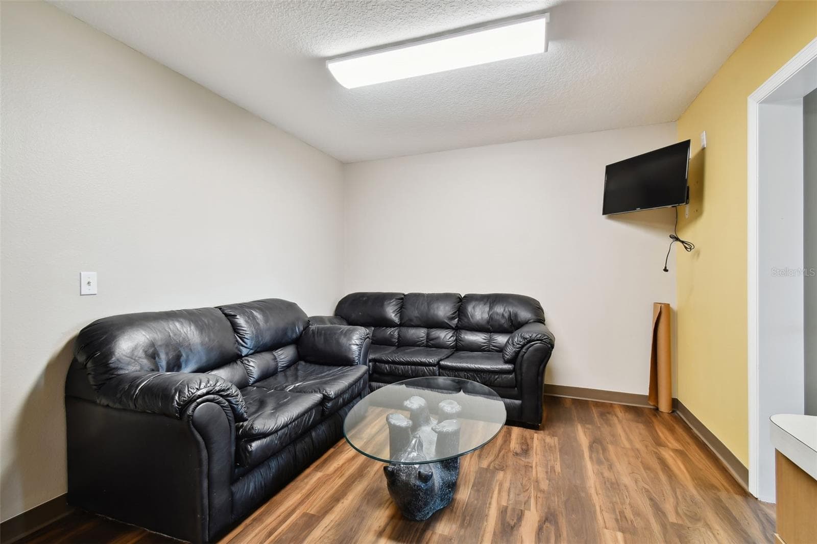 Upstairs waiting room - 772 CORTARO DR, SUN CITY CENTER