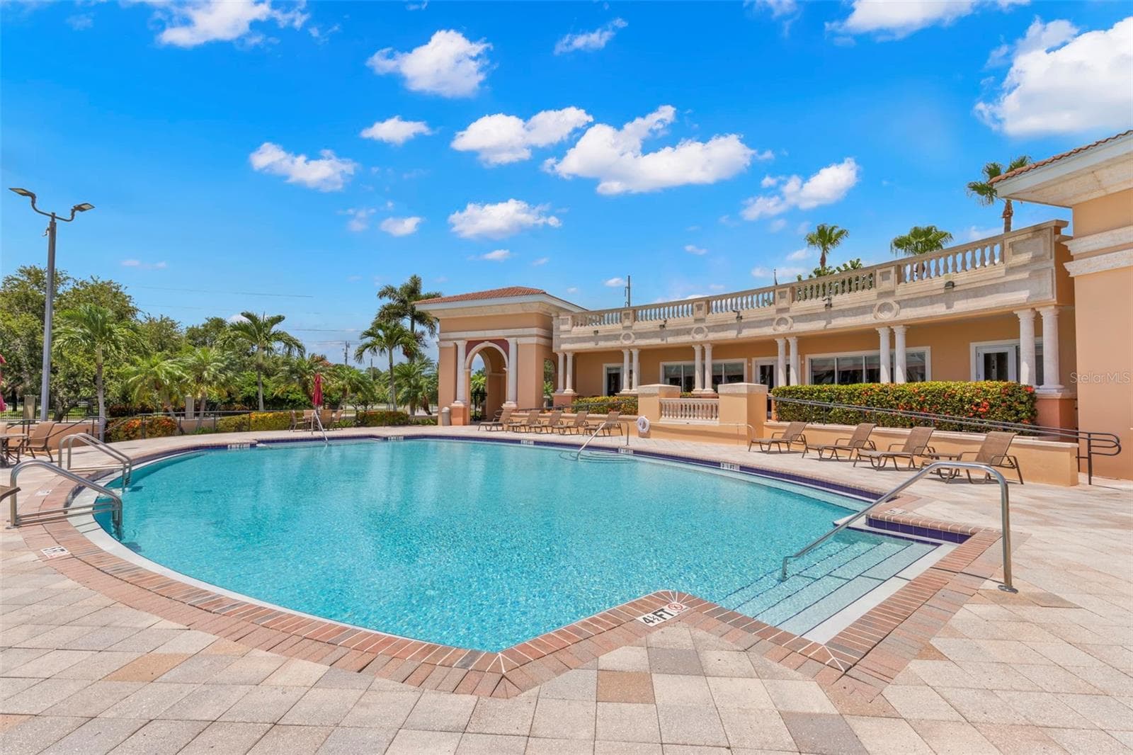 Villa at 47A BAYVIEW CT S, ST PETERSBURG, photo 41 of 47
