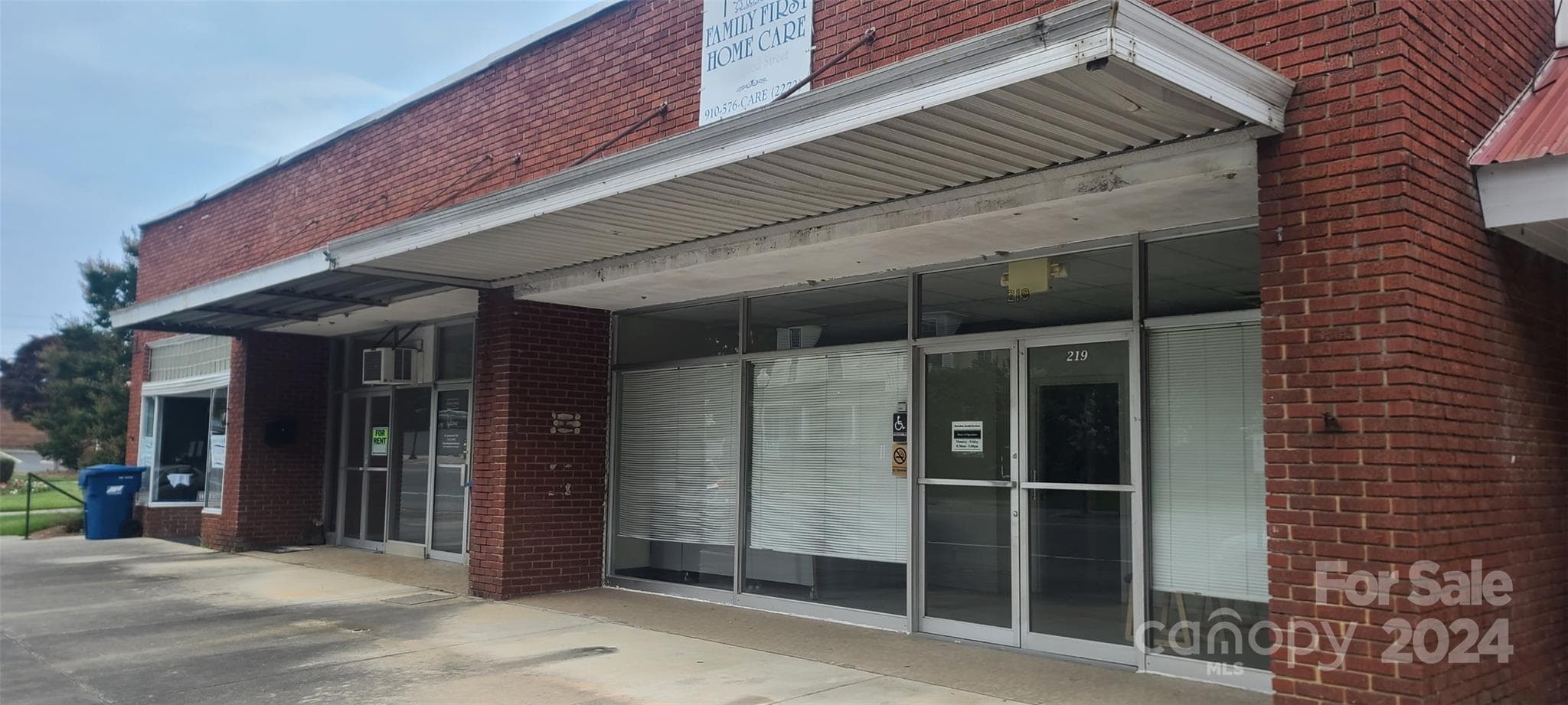 Retail at 215 N Main Street, Troy, photo 2 of 3