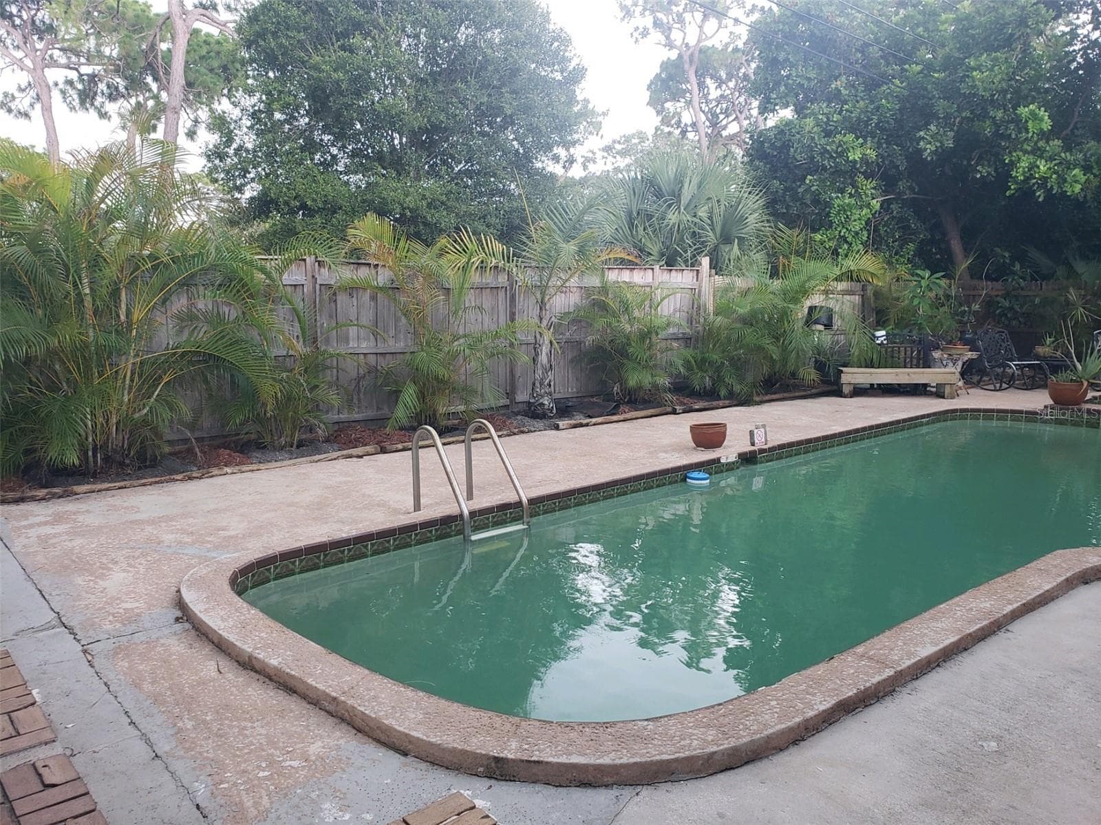 Private Pool & Spa - 8665 MOCKINGBIRD LN, SEMINOLE