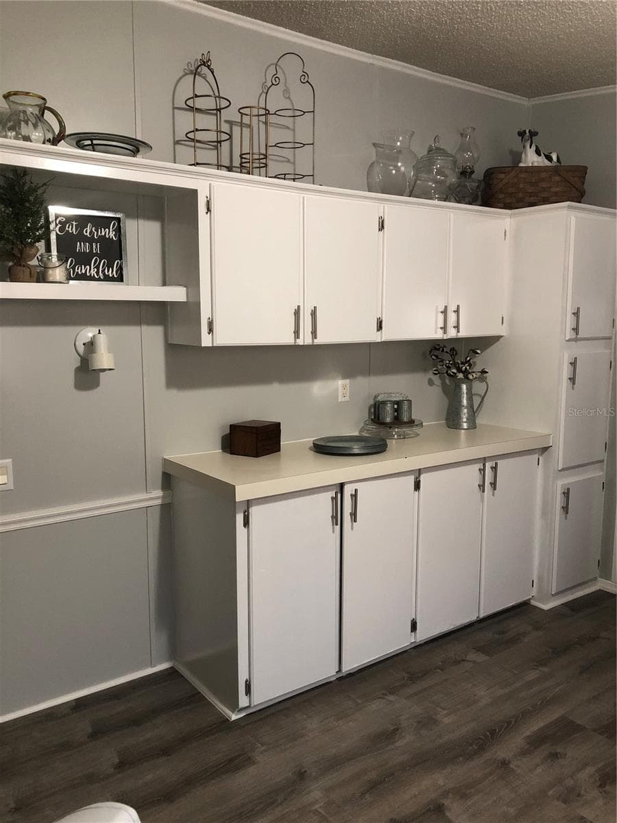 Manufactured Home at 30340 BAYLOR LN, WESLEY CHAPEL, photo 6 of 22