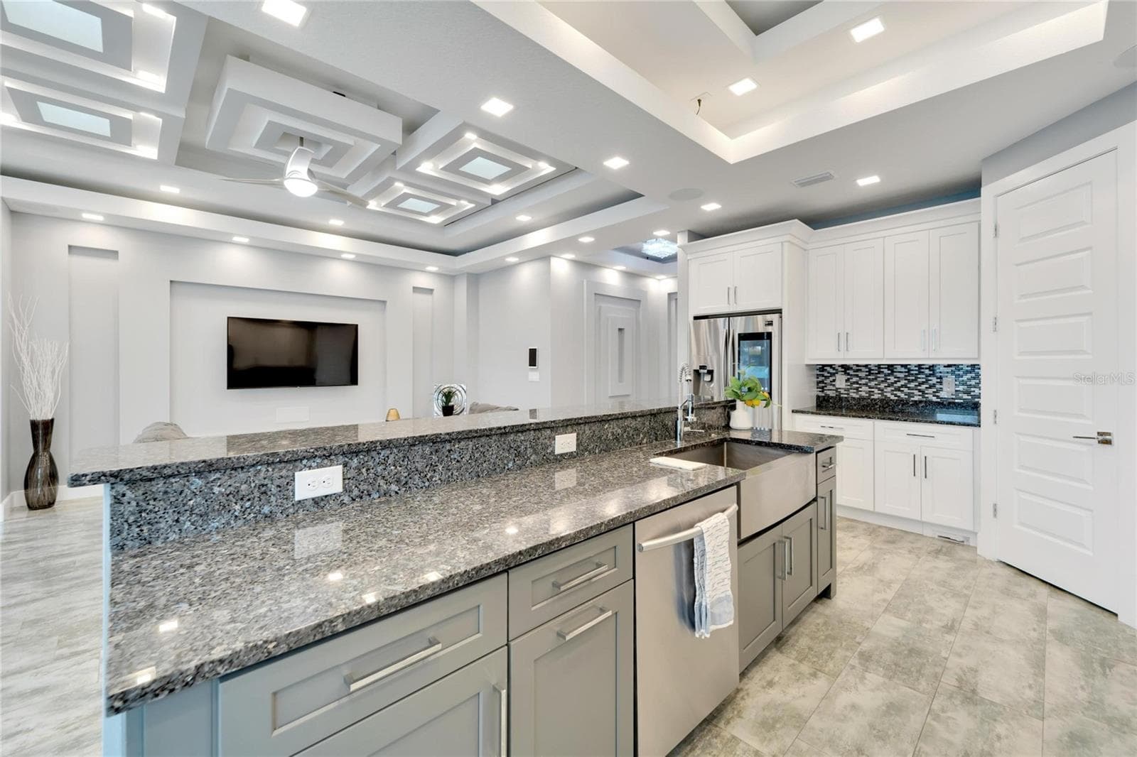 Single Family Residence at 567 BIMINI BAY BLVD, APOLLO BEACH, photo 17 of 86