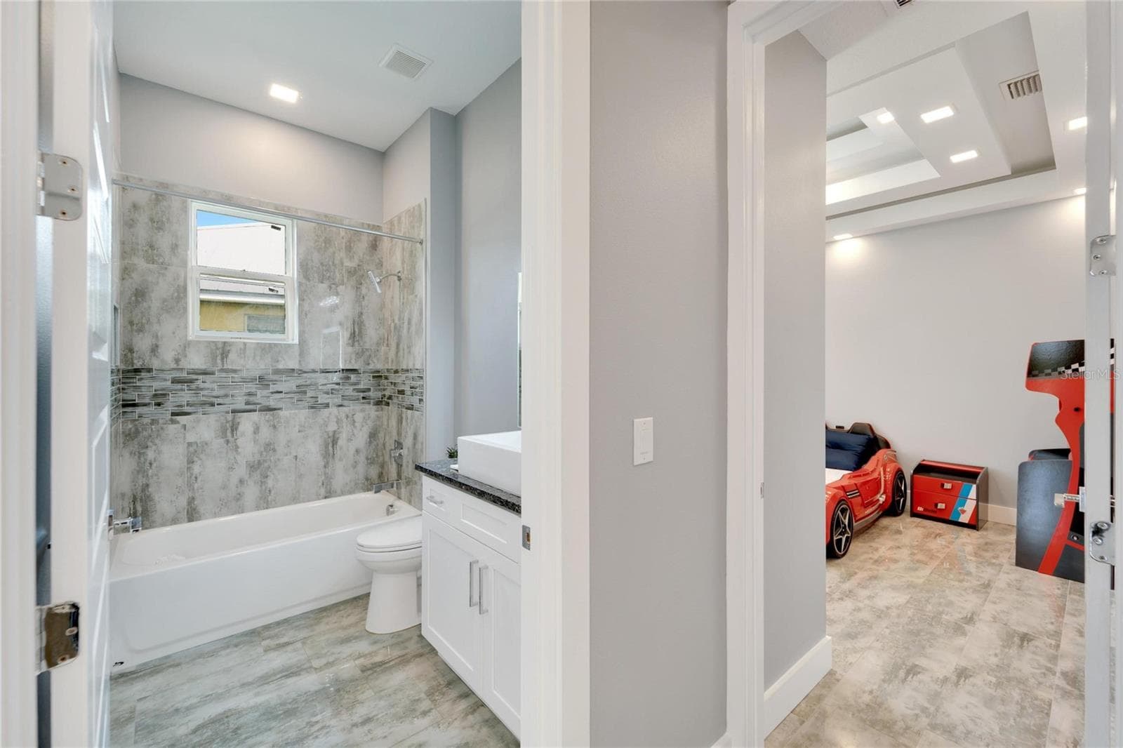 Single Family Residence at 567 BIMINI BAY BLVD, APOLLO BEACH, photo 51 of 86