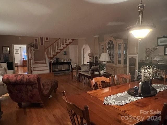 Single Family Residence at Nebo, photo 12 of 48