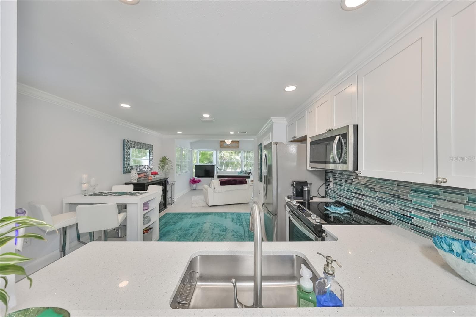 Single Family Residence at 13004 BOCA CIEGA AVE, MADEIRA BEACH, photo 16 of 45