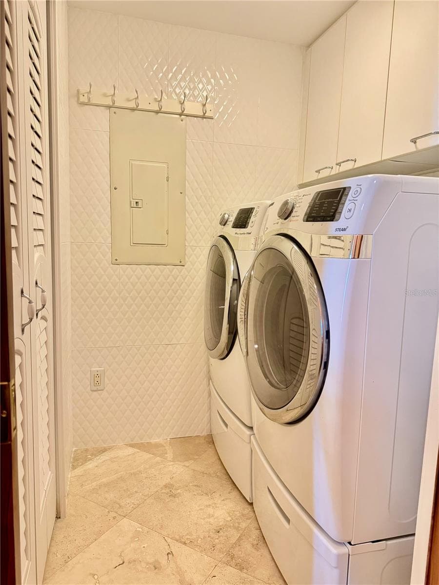 laundry room - 1500 OCEAN DR #905, MIAMI BEACH