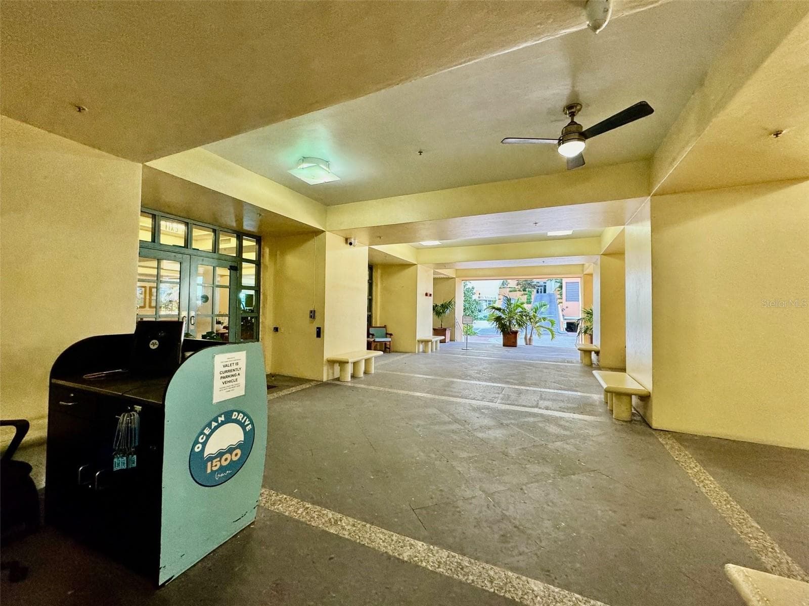 entrance - 1500 OCEAN DR #905, MIAMI BEACH