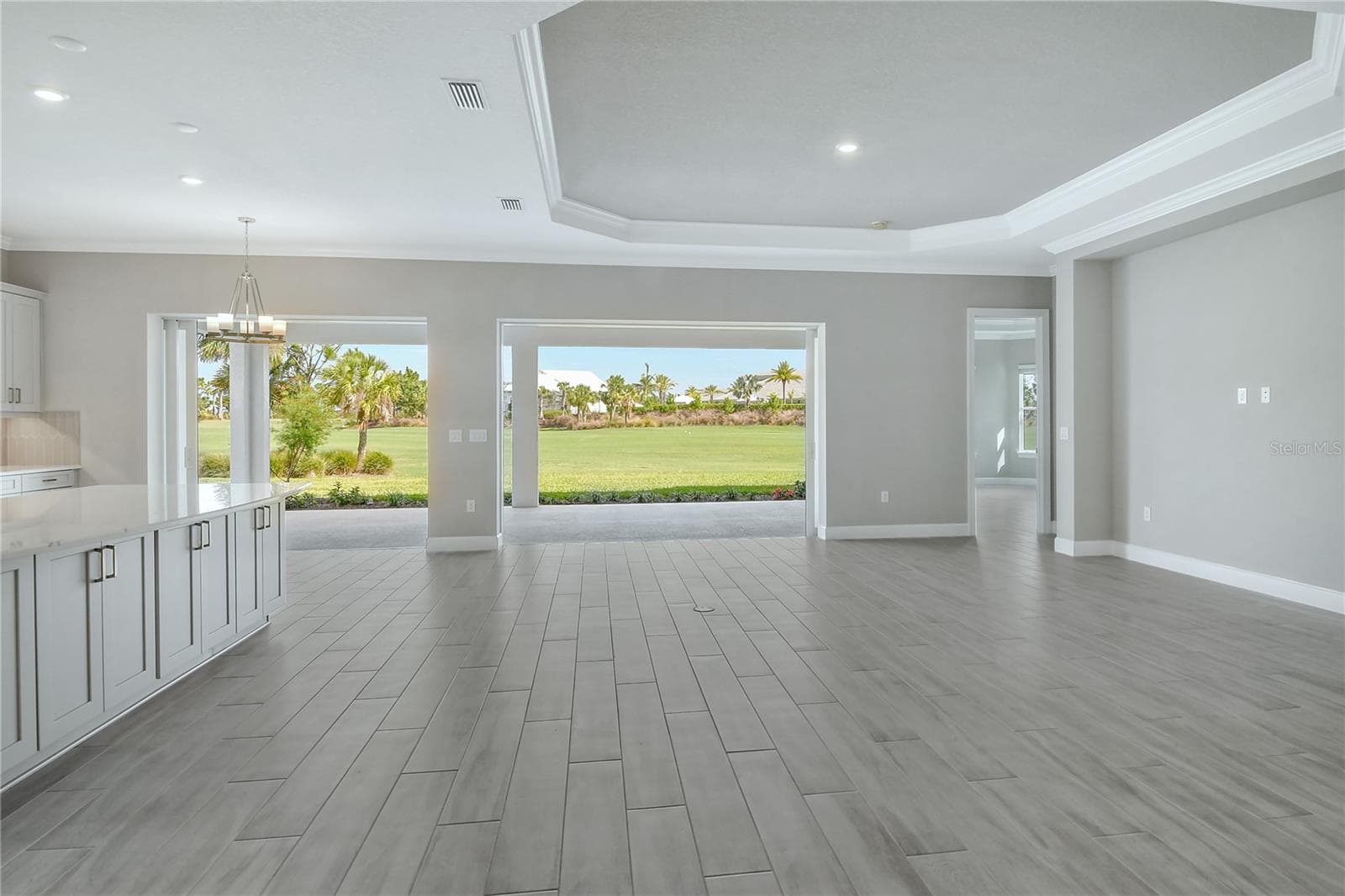 Single Family Residence at 15625 SAN LAZZARO AVE, BRADENTON, photo 10 of 100