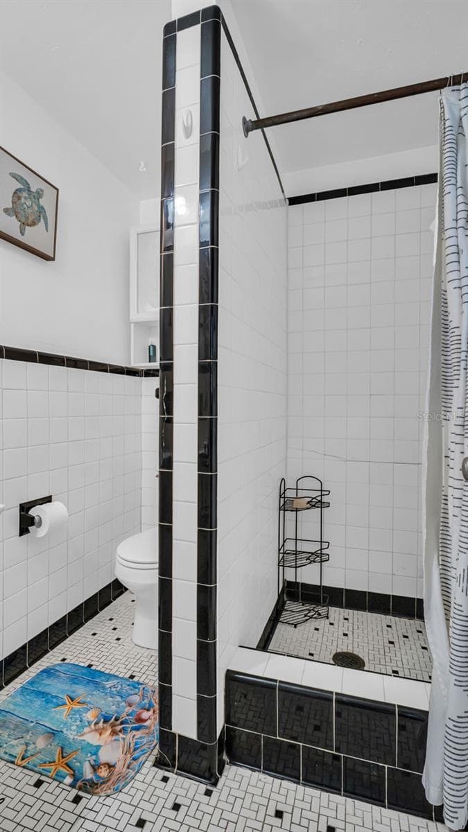 Shower - 483 E SHORE DR #D4, CLEARWATER BEACH