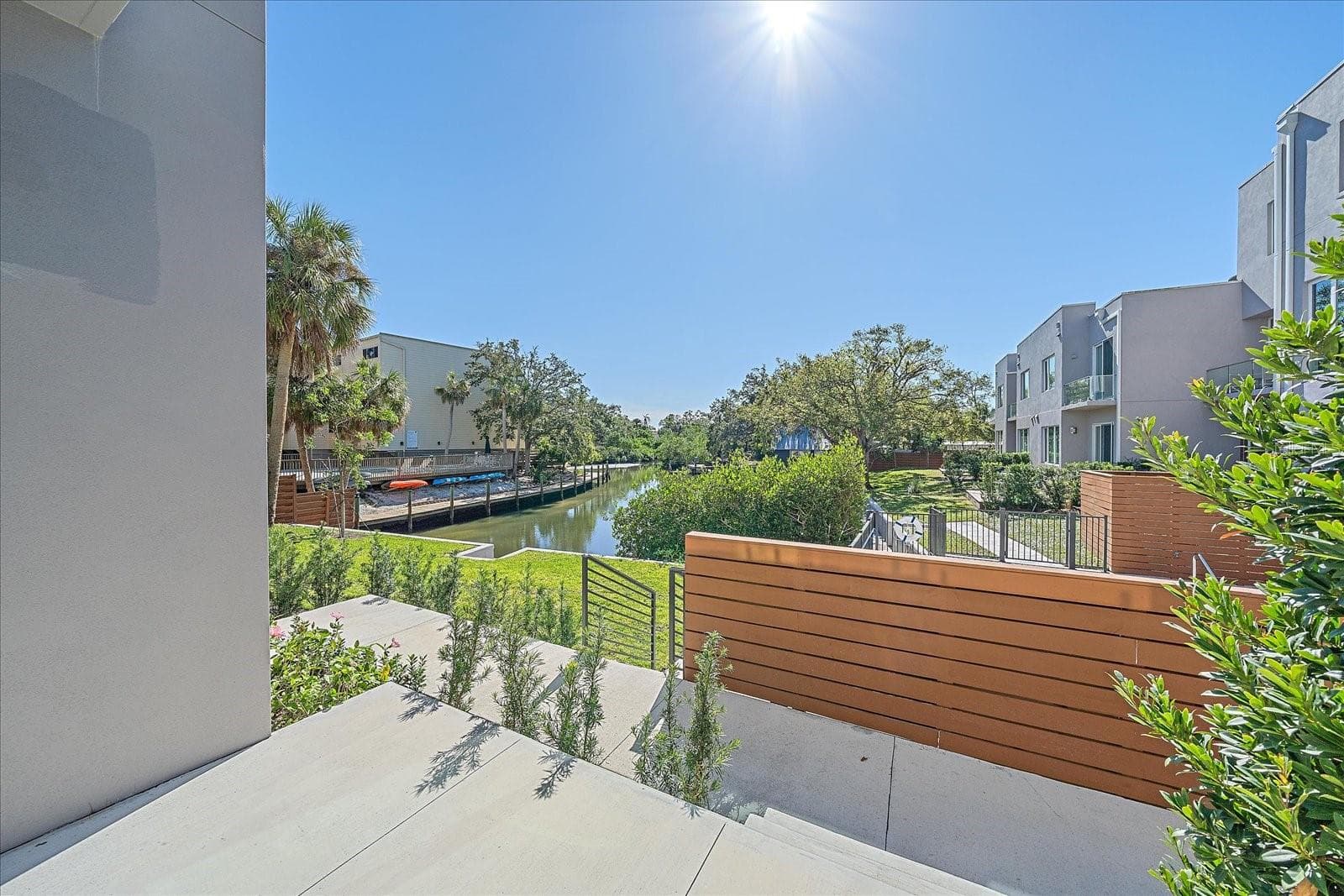 Townhouse at 1720 ALDERMAN ST, SARASOTA, photo 11 of 48