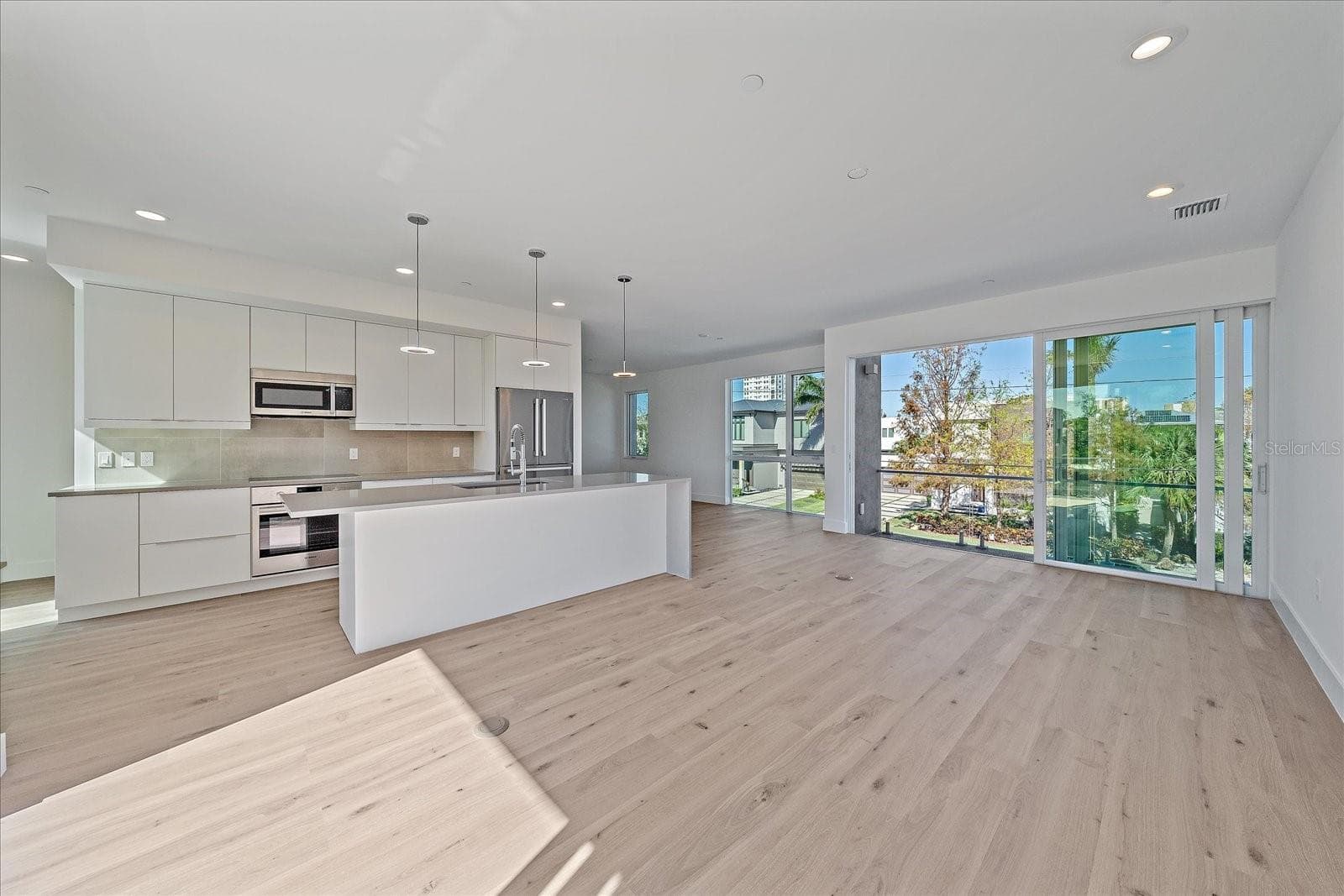 Townhouse at 1720 ALDERMAN ST, SARASOTA, photo 18 of 48