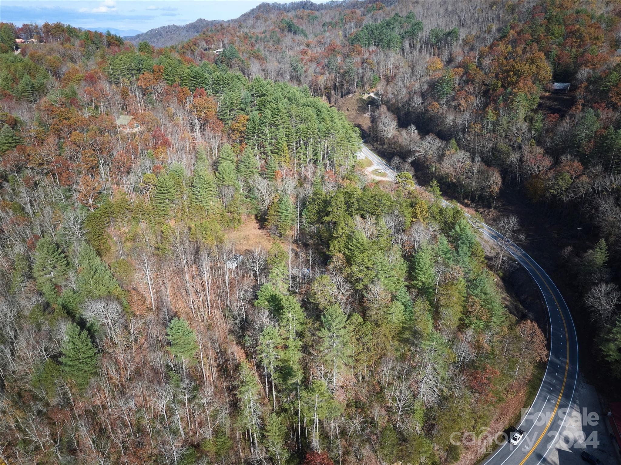 Above Bud's gas station in the gorge - 00 Sky Ridge Drive, Bryson City