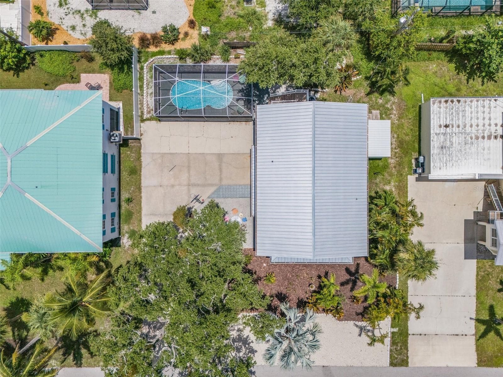 Single Family Residence at 140 BAY MAR DR, FORT MYERS BEACH, photo 34 of 37