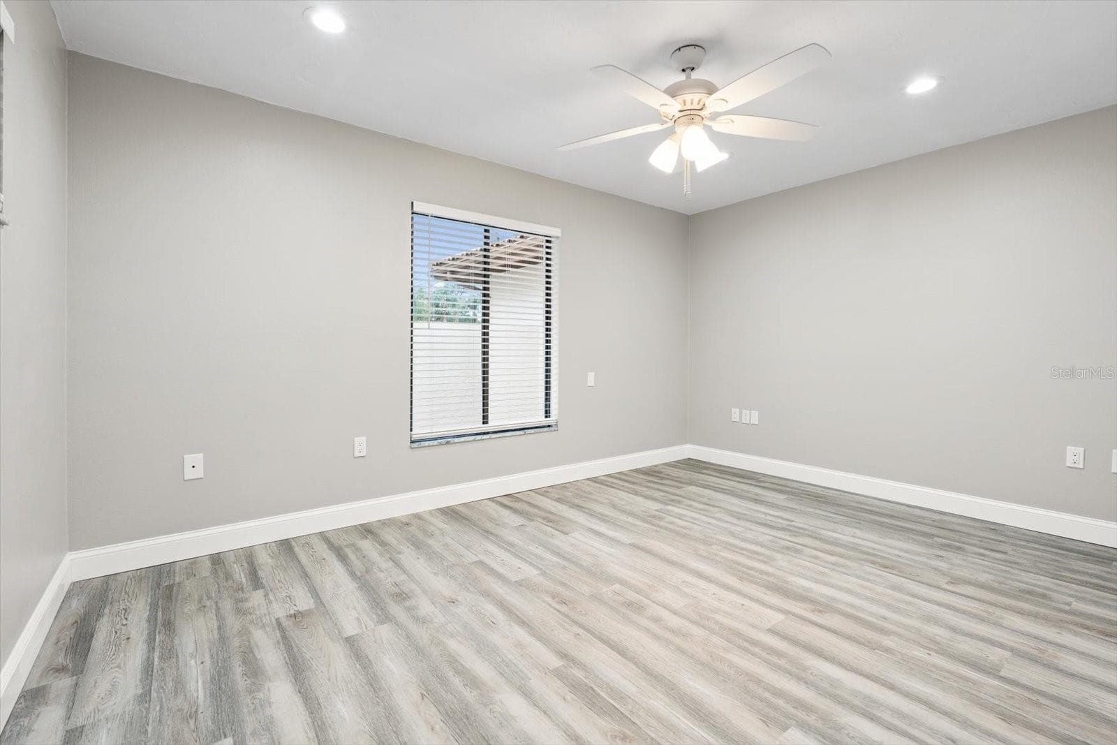 2ND BEDROOM - 6401 PELICAN DR #80A, BRADENTON