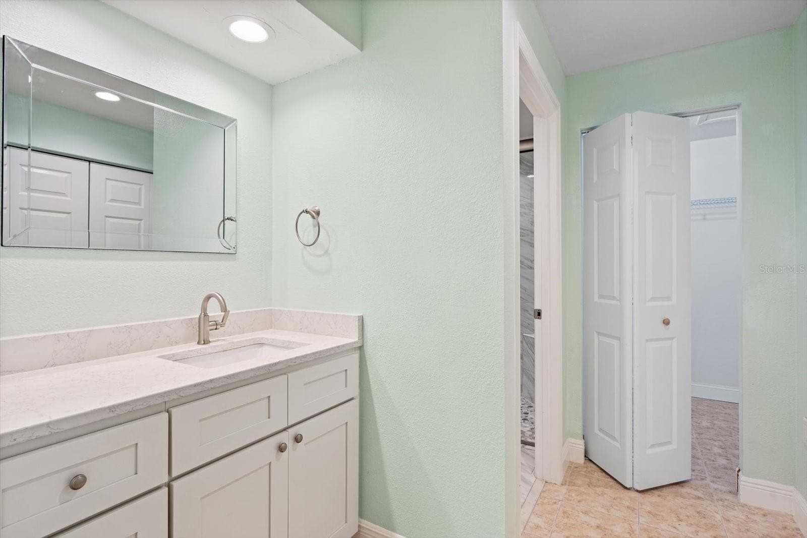 MASTER HAS WALK IN CLOSET - 6401 PELICAN DR #80A, BRADENTON