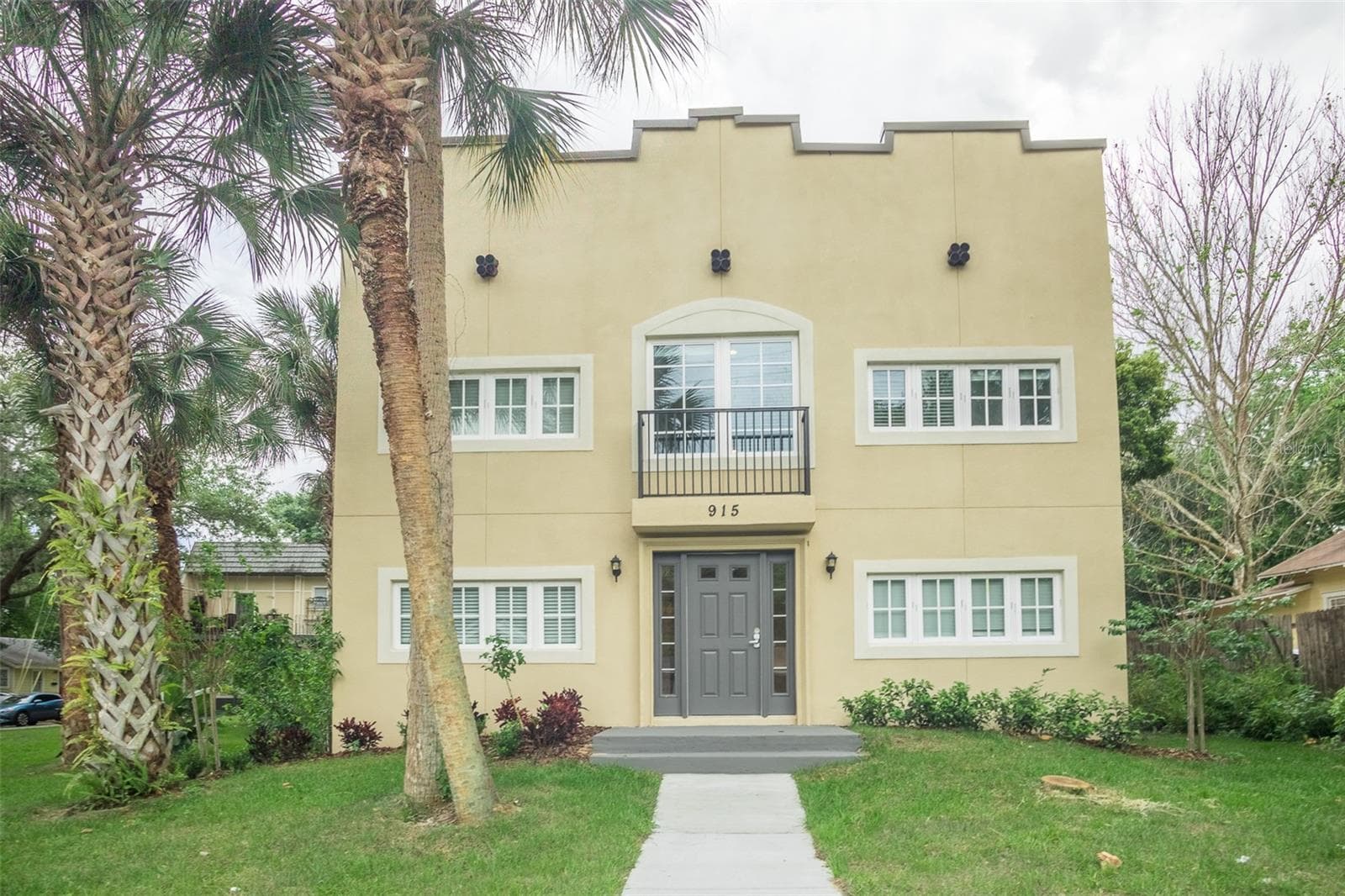 Multi-Family 5+ at 915 E PALMETTO ST, LAKELAND, photo 2 of 65