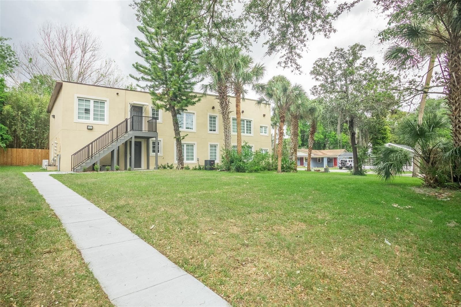 Multi-Family 5+ at 915 E PALMETTO ST, LAKELAND, photo 6 of 65