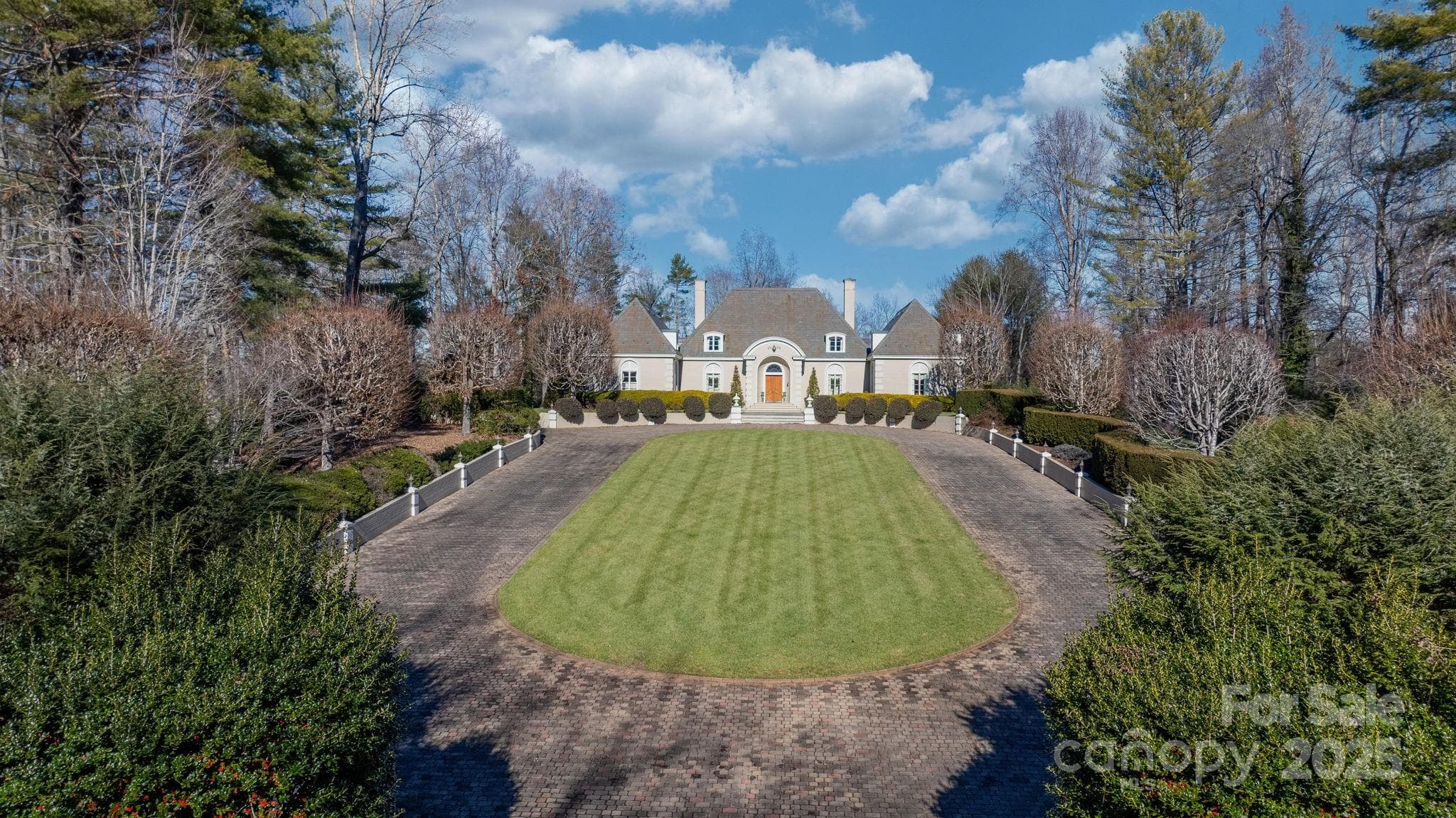 Grand Entrance - Lenoir