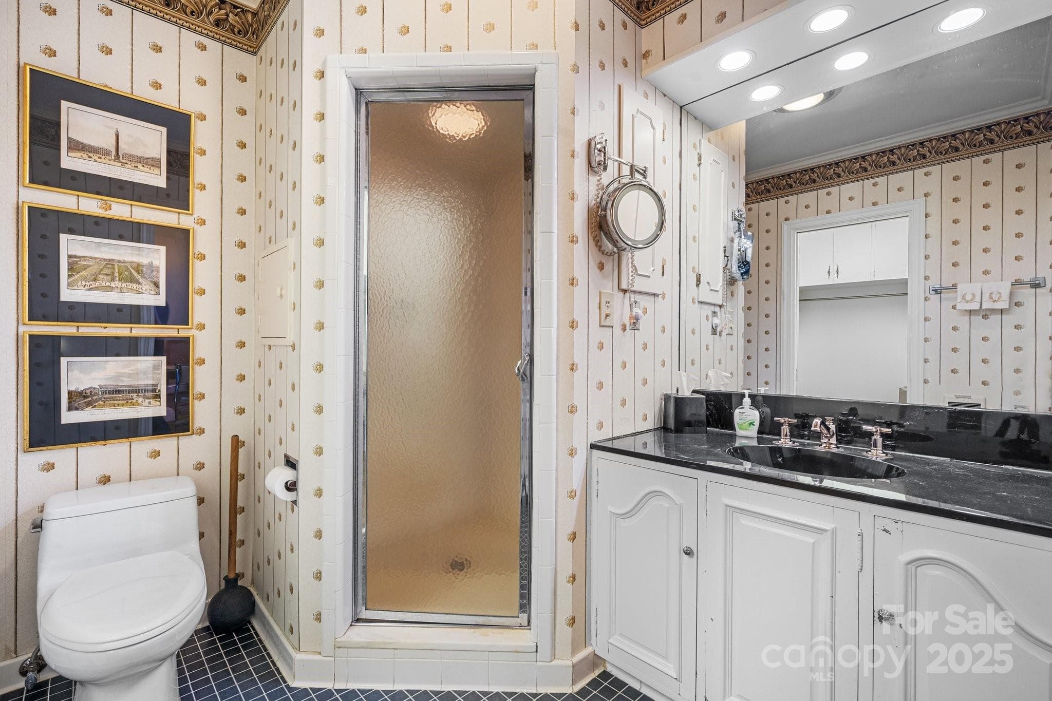 Primary Bath on Main Level - Lenoir