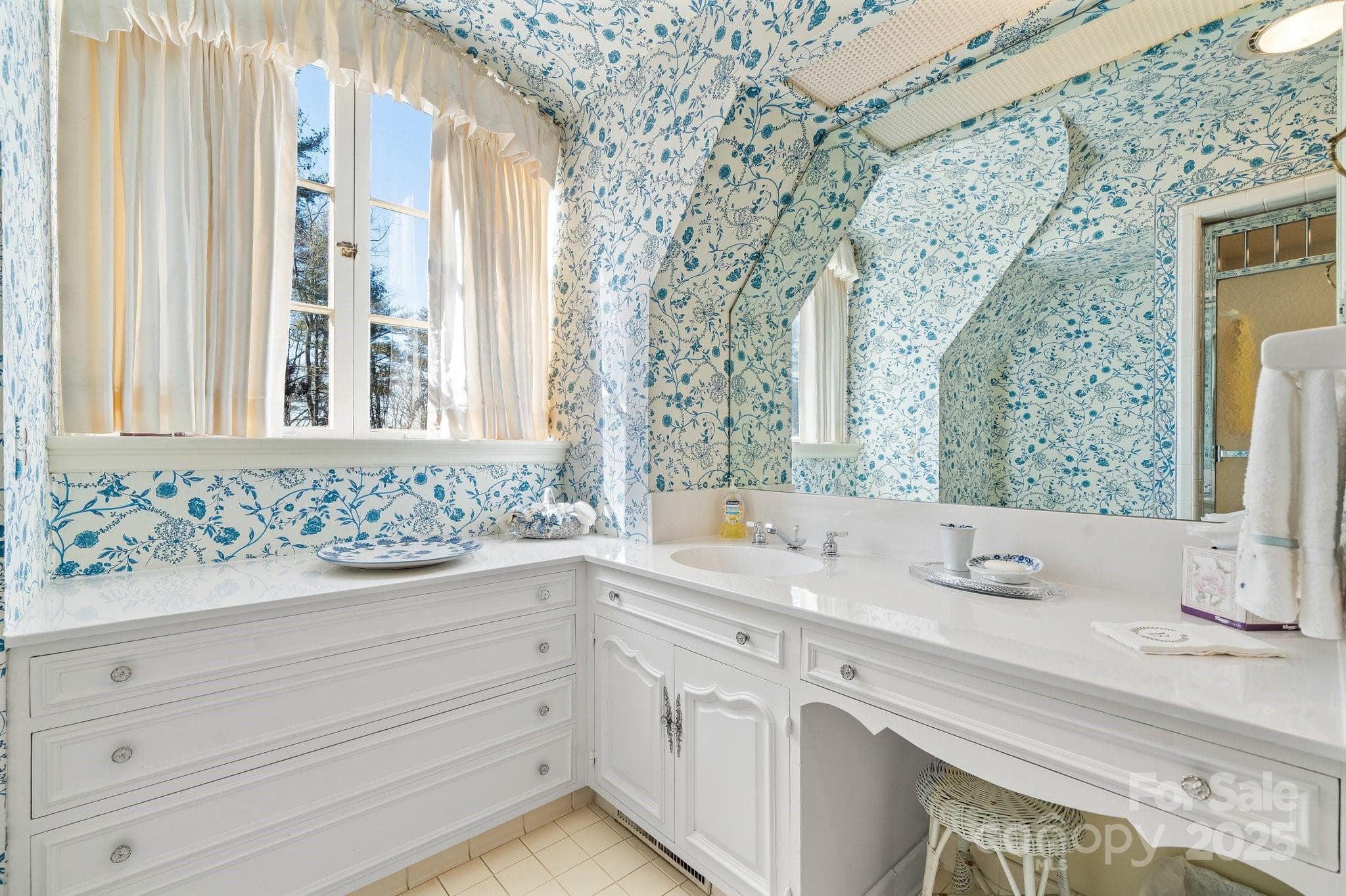 3rd Upstairs Primary Bath - Lenoir