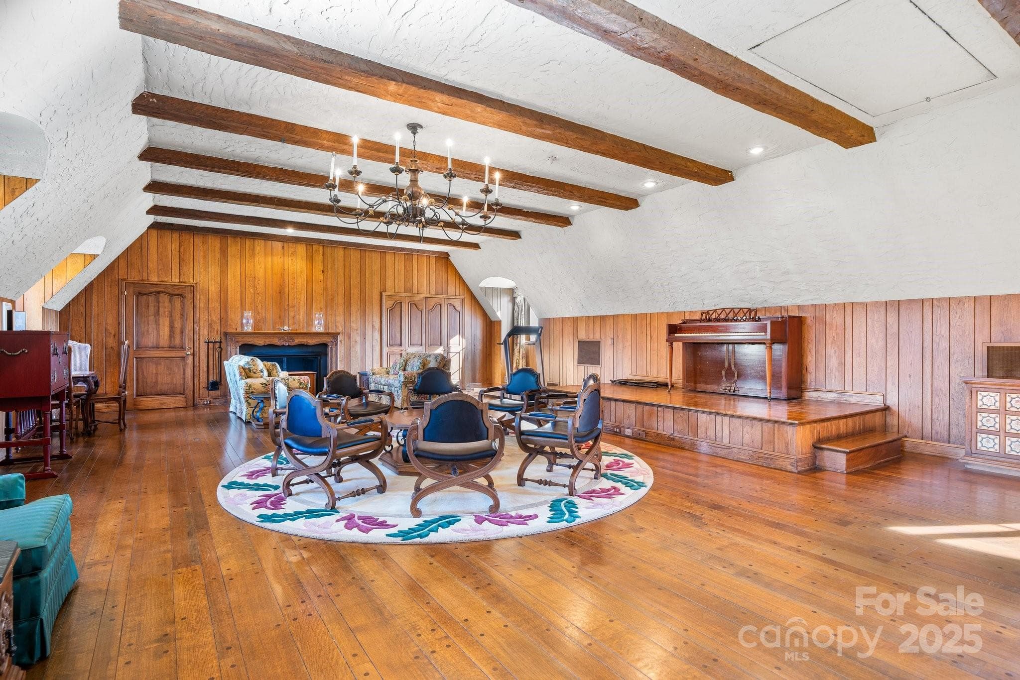 Exceptional Rec Room w/Stage, Mini Kitchen, Fireplace & Game Areas - Lenoir