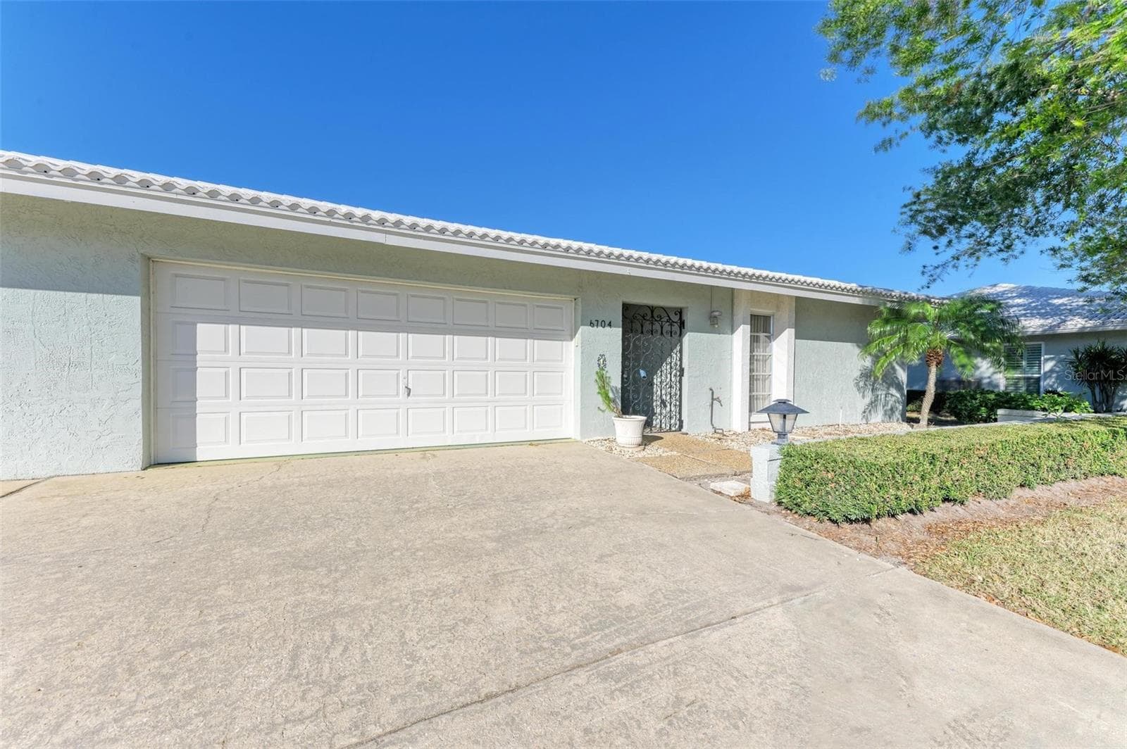 Villa at 6704 11TH AVE W, BRADENTON, photo 4 of 54
