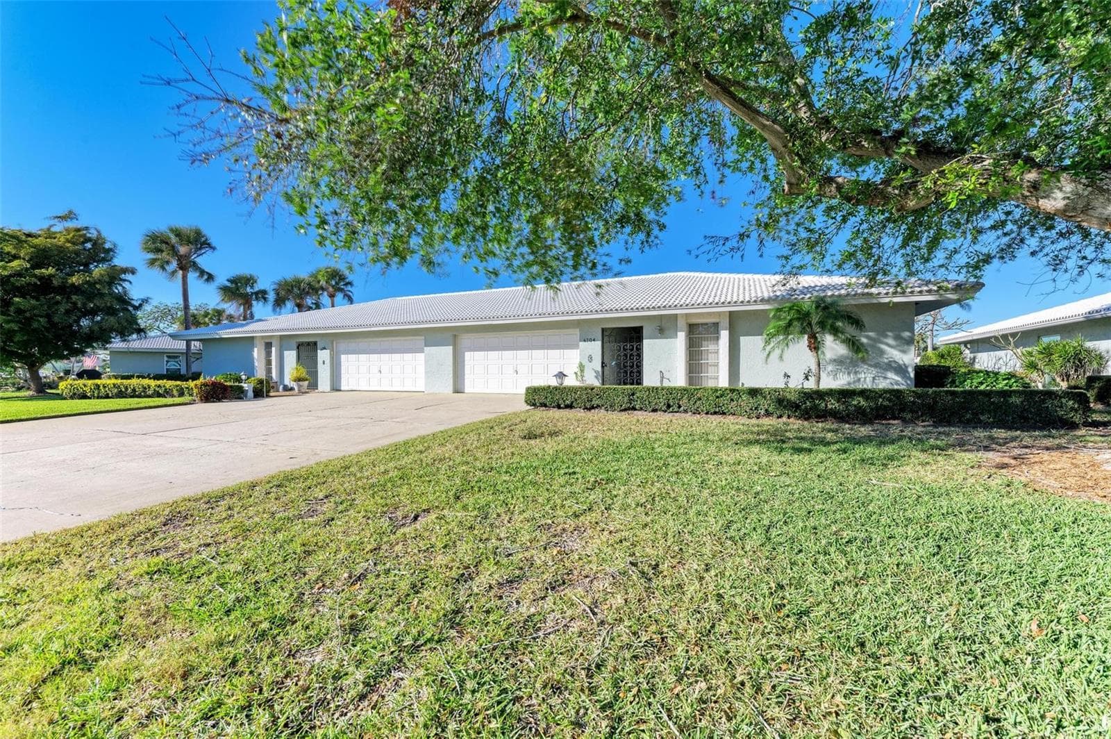 Villa at 6704 11TH AVE W, BRADENTON, photo 5 of 54
